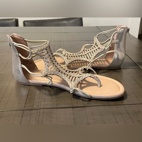 NWT Addition-Elle 9WW gold metallic gladiator sandals - Picture 3 of 12